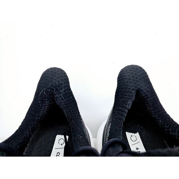 Hoka Men 11 Comfy footwear main image 11